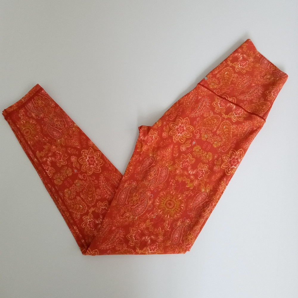 NWT Aerie Cropped Leggings Paisley Print S